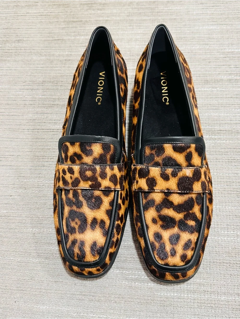 Vionic Sellah Women’s Loafers Leopard Print Calf Hair Orthotic Slip-On Size 11W